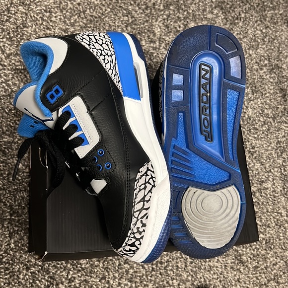 Jordan 3 Retro BG size 5Y - Picture 3 of 3
